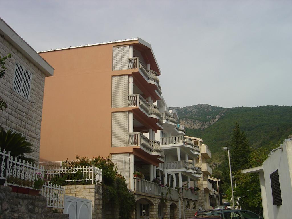 Apartments Andela Budva Luaran gambar