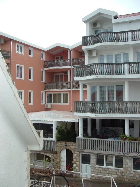 Apartments Andela Budva Luaran gambar